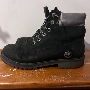 Black Timberlands Boots Size 7 Men, Size 9 Womans